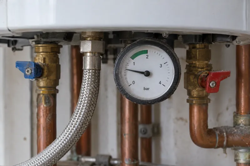 Boiler repair in Grantham: illustration of a boiler pressure gauge reading below 1 bar